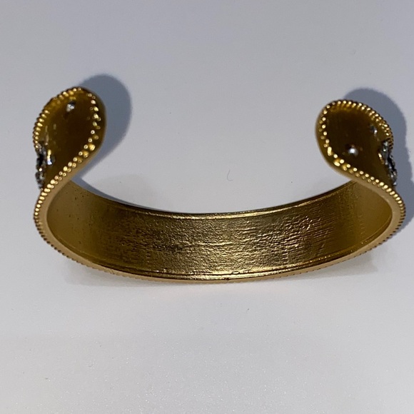 Gold Cuff Bracelet with black Clovers diamond like accents🔥 - Picture 4 of 9